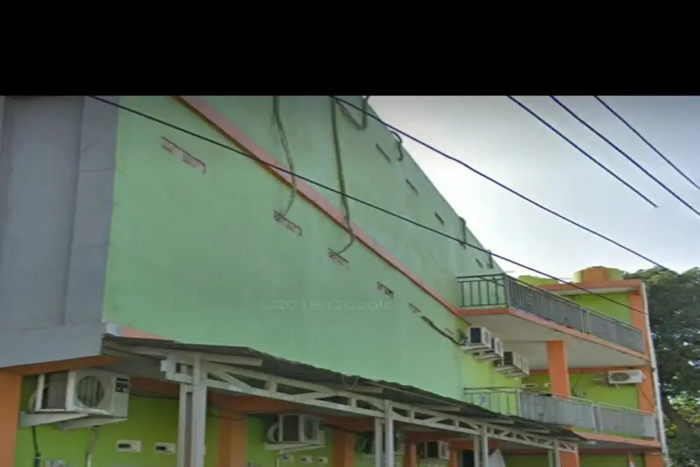 Караванг: OYO 90706 Kost Alam Jaya Syariah