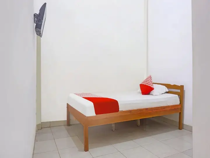 Макассар: SPOT ON 91786 Kilana Homestay