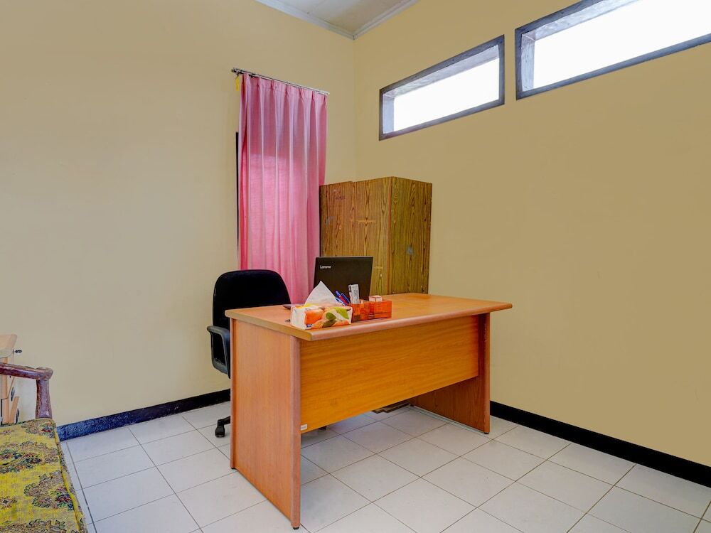 Сумеданг: OYO 91116 Pelangi Residence Syariah