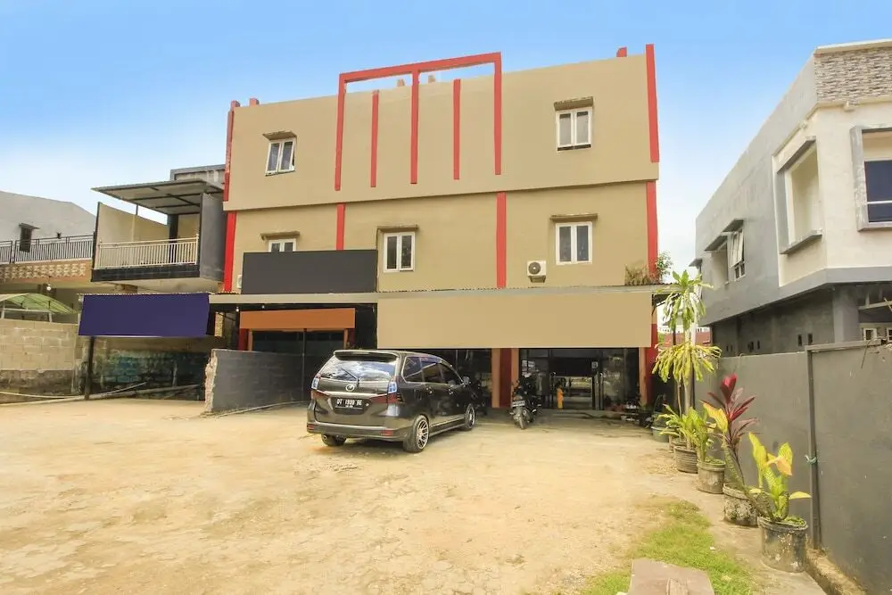 Кендари: OYO 91855 Big Hotel Kendari