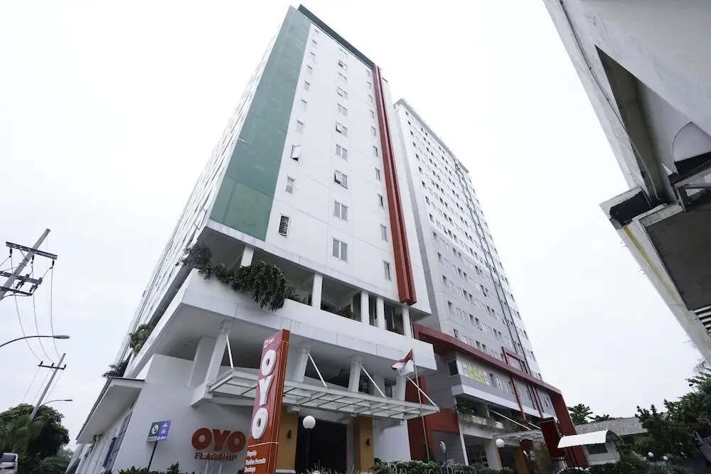 Сурабая: Super OYO Capital O 91962 Pavilion Permata Surabaya
