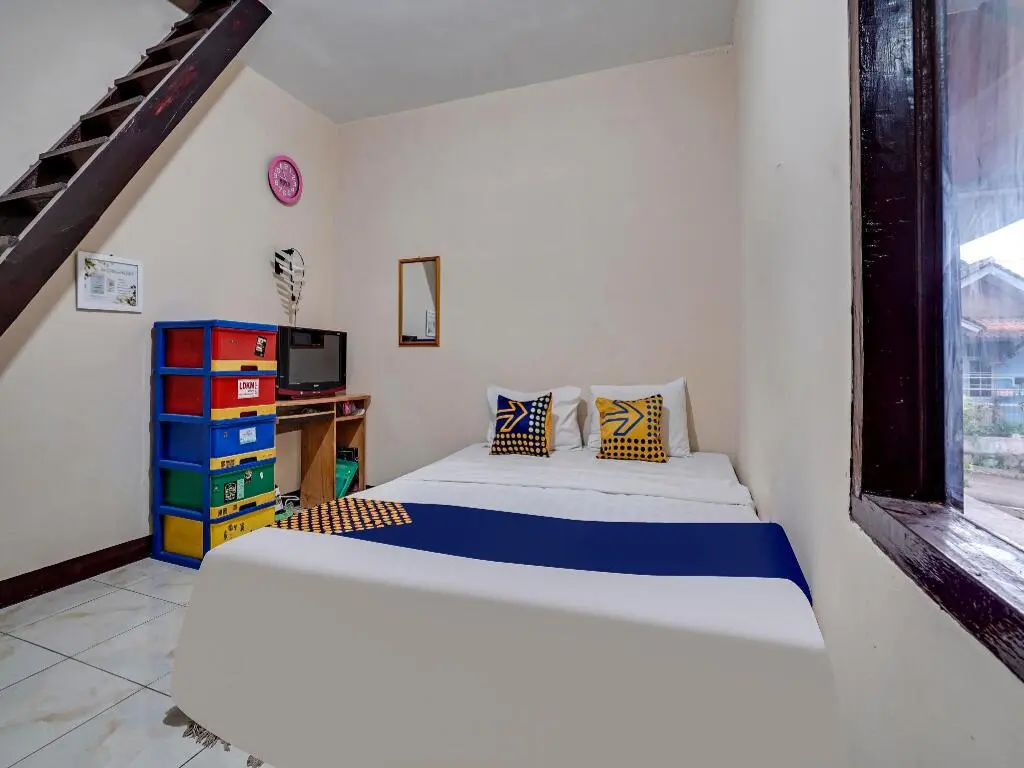 Нгампрах: OYO Homes 90917 Eco Tourism Geopark Padalarang Homestay Syariah