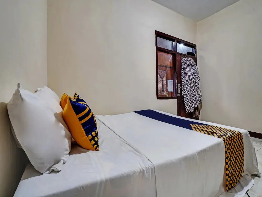 Нгампрах: OYO Homes 90917 Eco Tourism Geopark Padalarang Homestay Syariah
