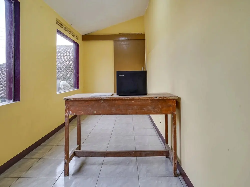 Нгампрах: OYO Homes 90917 Eco Tourism Geopark Padalarang Homestay Syariah