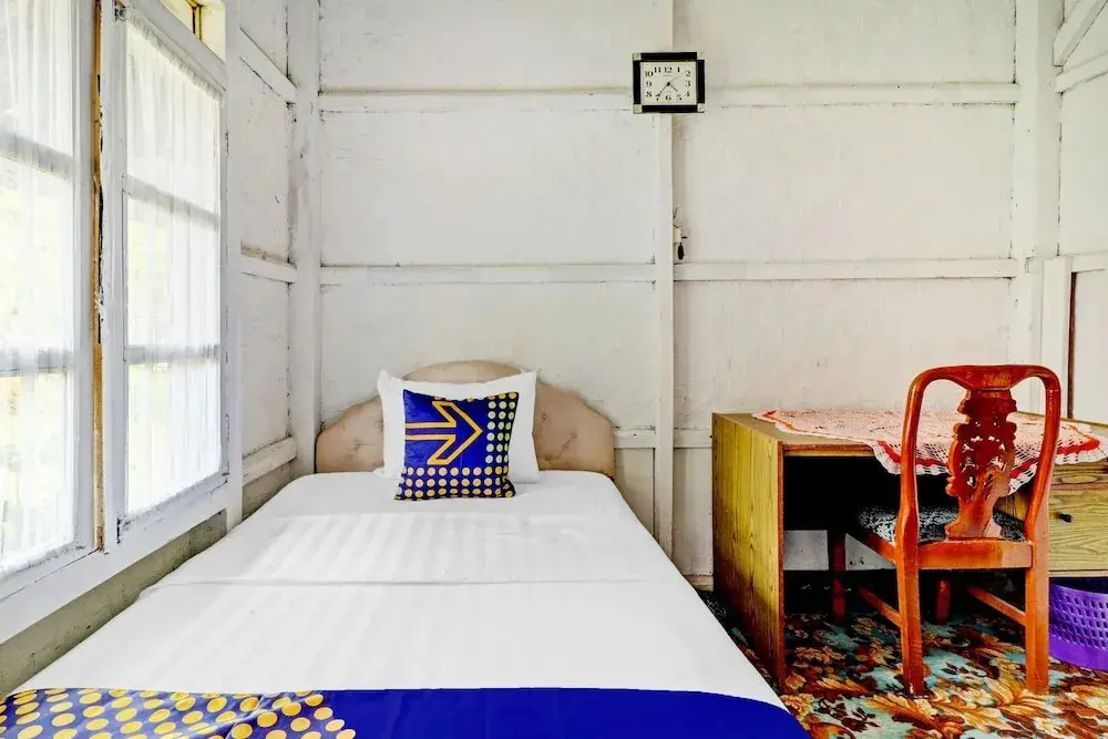 Лембанг: OYO Homes 90850 Cibeunying Eco Tourism Homestay Cibodas Maribaya 2