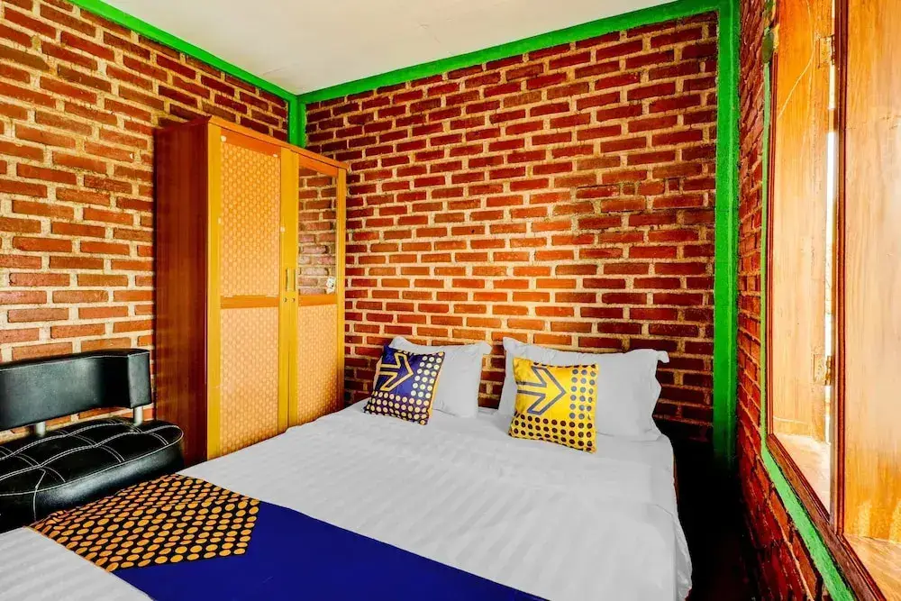 Лембанг: OYO Homes 90850 Cibeunying Eco Tourism Homestay Cibodas Maribaya 2