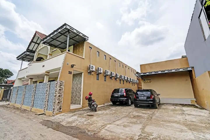 Чиребон: OYO 92062 Pondok Aurel Wahidin
