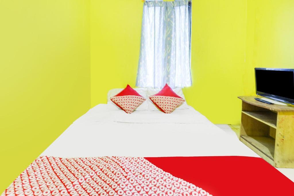Батам: SPOT ON 91879 Emes Jaya Homestay