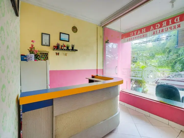 Батам: SPOT ON 91879 Emes Jaya Homestay