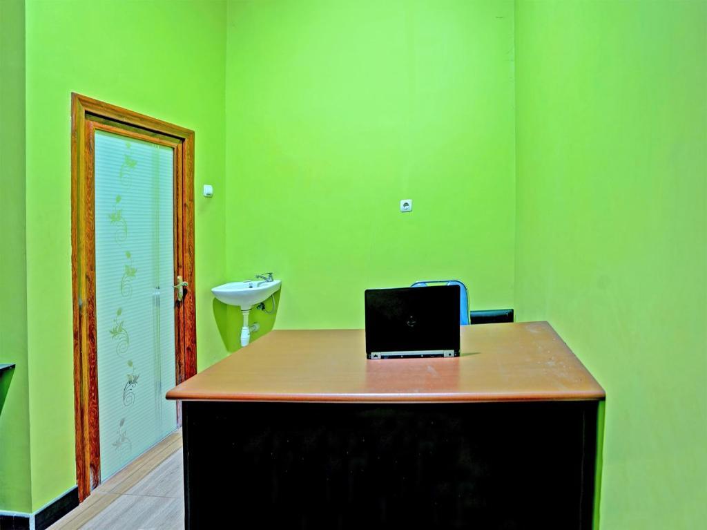 Сидоарджо: OYO Life 91884 Kost Kusuma Dewi Syariah