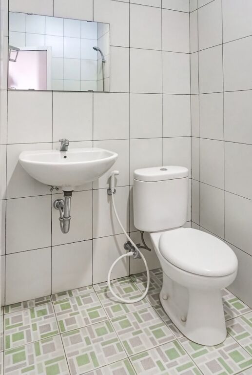Макассар: OYO 91316 Hh Guest House Makassar