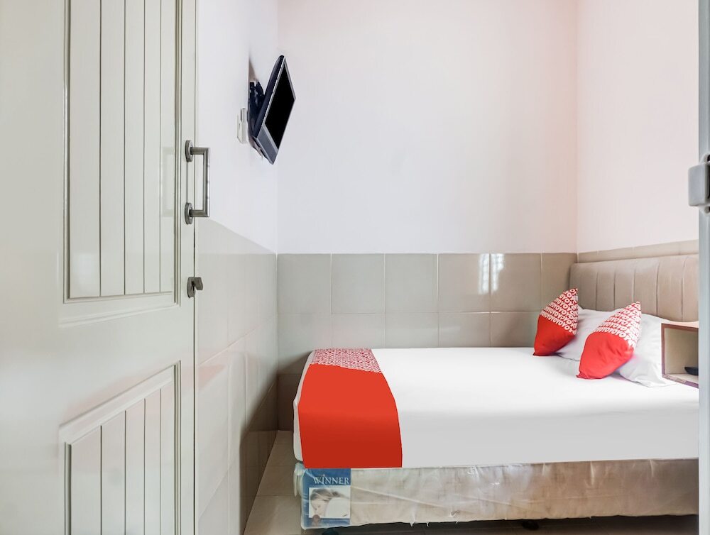 Макассар: OYO 91316 Hh Guest House Makassar