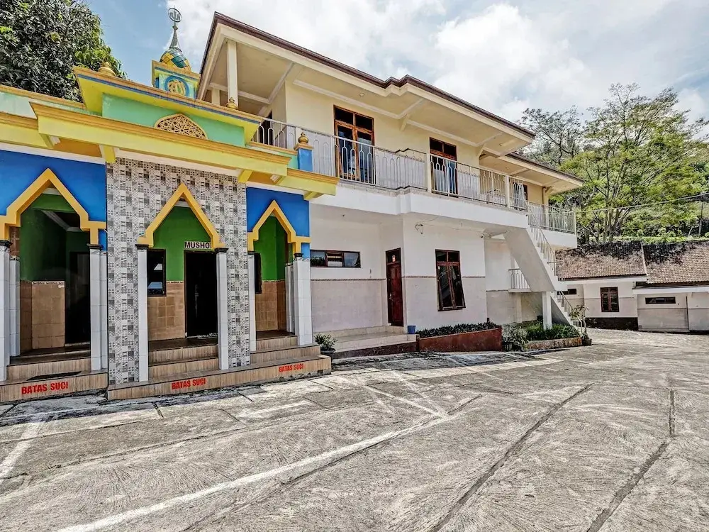 OYO Life 91677 Hotel Citra Dewi 3 — фото 1