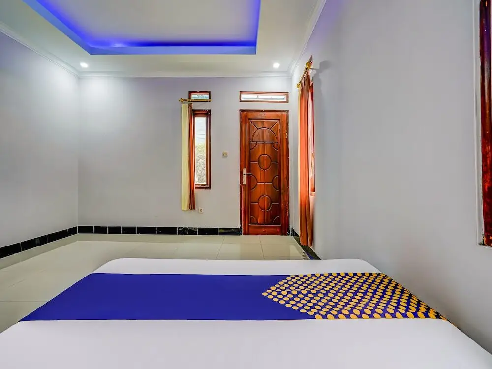 Лембанг: OYO Homes 91014 Eco Tourism Desa Cibodas Areng 2 Syariah