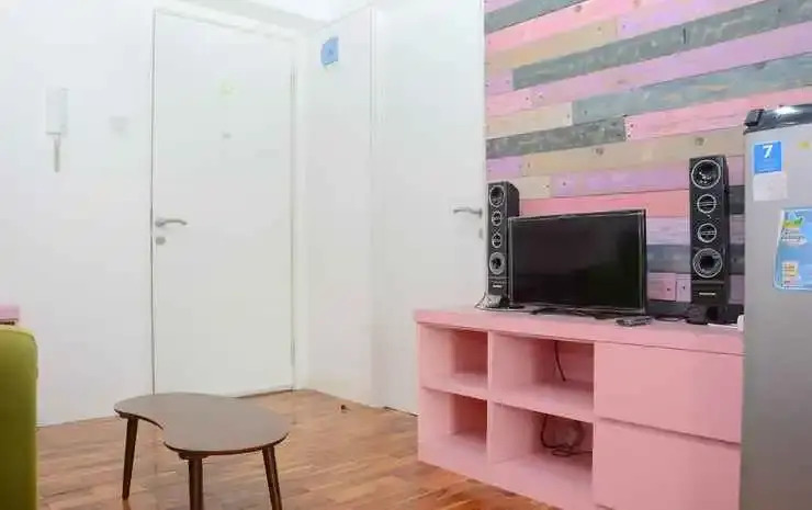 Джакарта: Simply Relaxing 2Br Bassura City Apartment