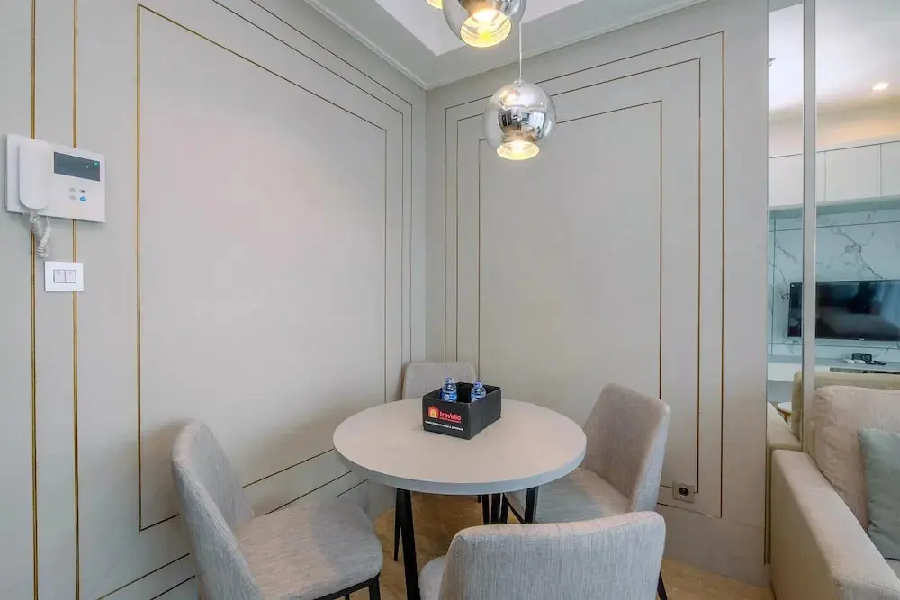 Джакарта: Elegant And Comfy 2Br At Menteng Park Apartment