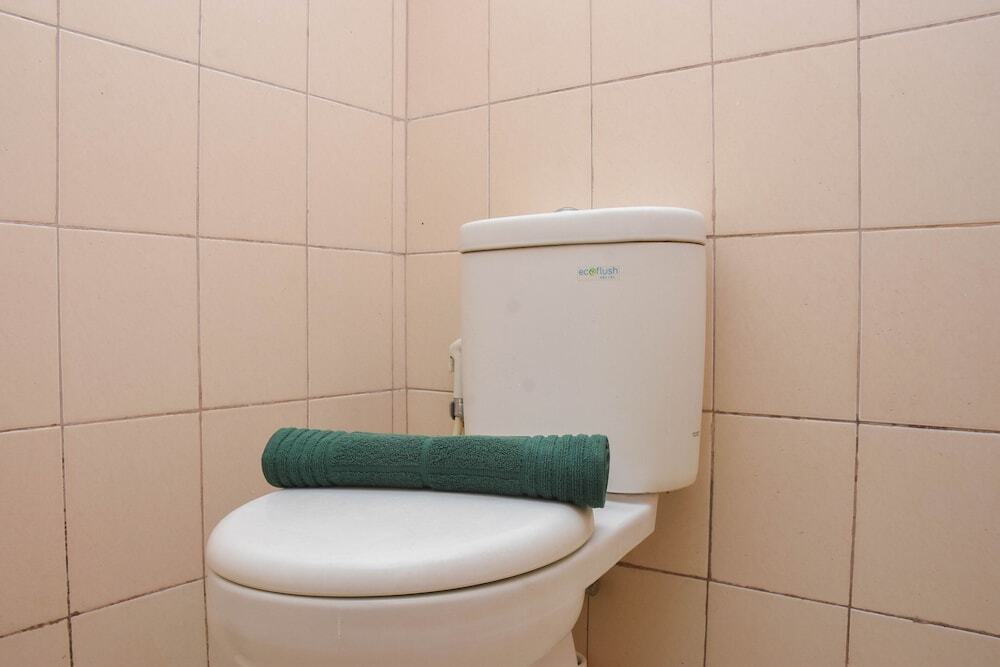 Джакарта: Cozy Stay And Homey Studio At Tifolia Apartment