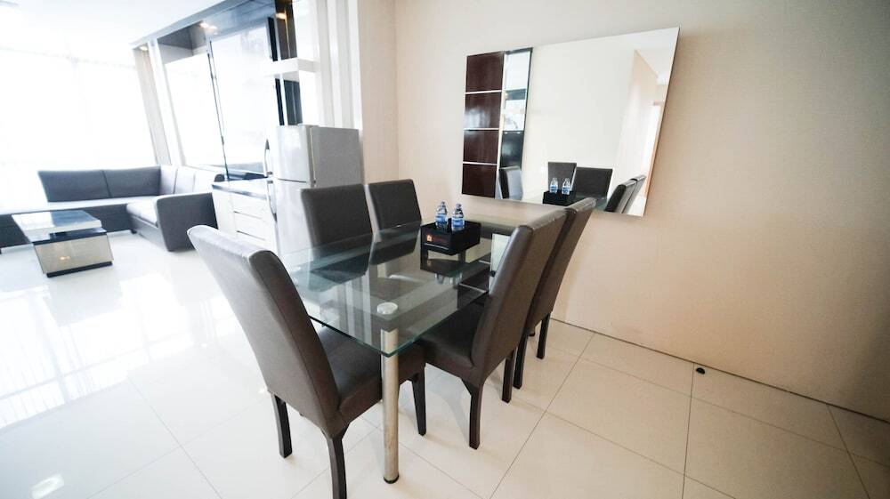 Сурабая: Spacious 3Br Apartment Connected To Cito Mall At Aryaduta Residence Surabaya