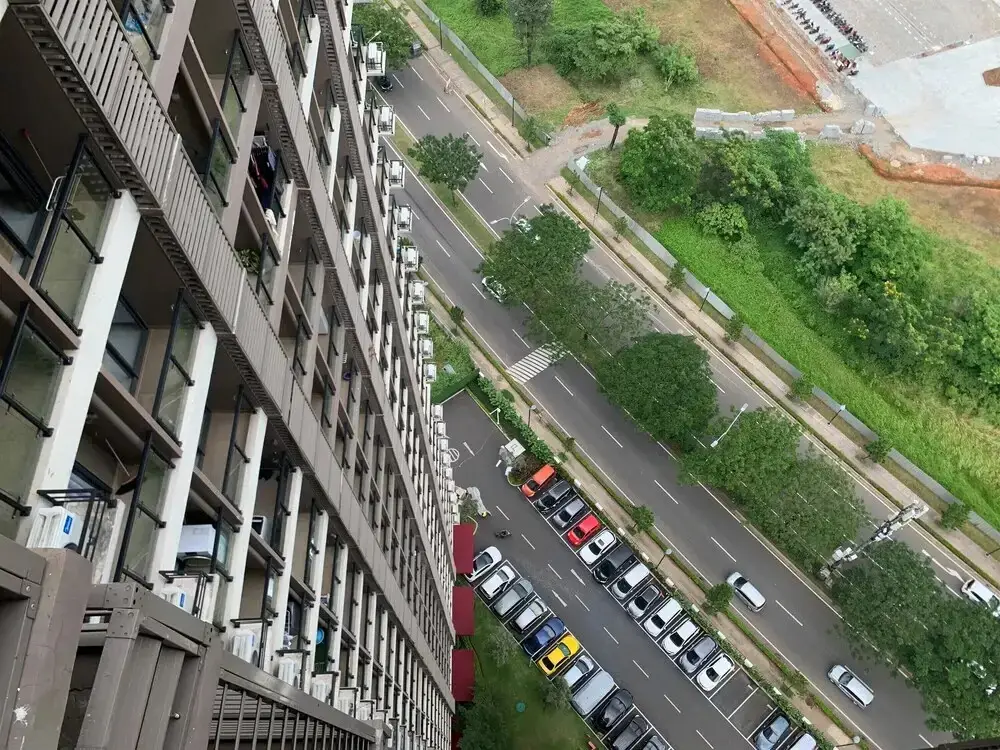 Legok: High Floor And Comfy Studio Sky House Bsd Apartment