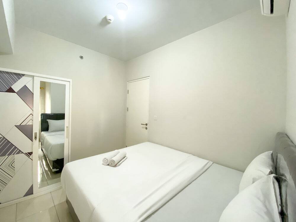 Бекаси: Elegant And Comfy 2Br Springlake Summarecon Bekasi Apartment Near Summarecon Mall