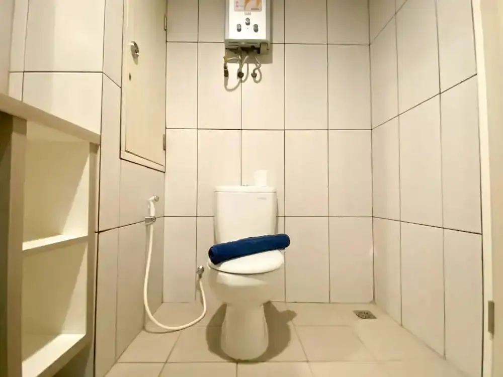 Бекаси: Enjoy Living Studio Room At High Floor Grand Kamala Lagoon Apartment