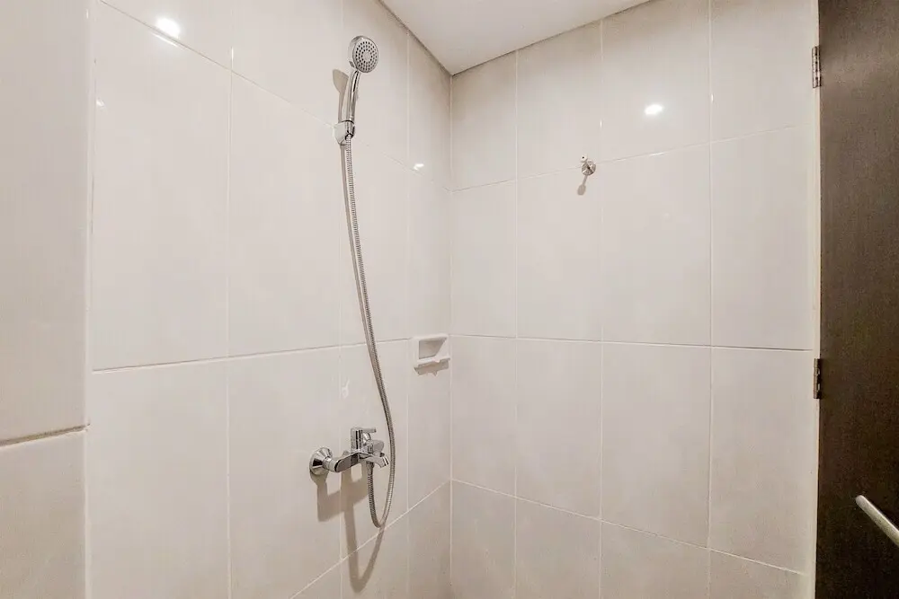 Legok: Well Furnished And Simply Studio At Serpong Garden Apartment