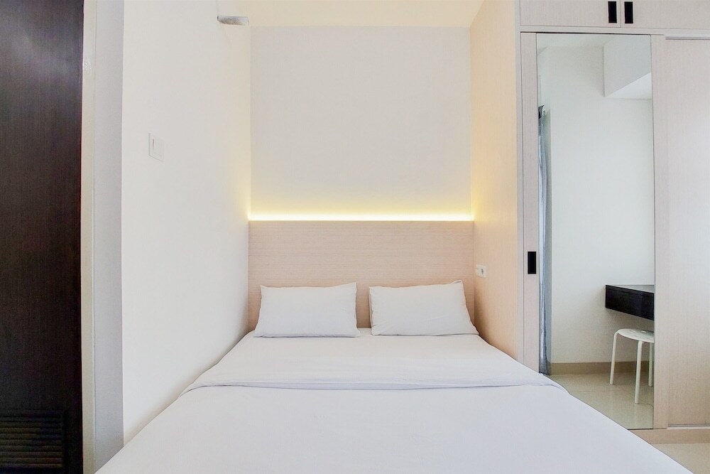 Legok: Well Furnished And Simply Studio At Serpong Garden Apartment