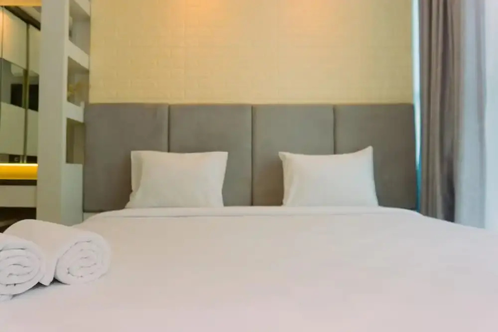 Южный Тангеранг: Fancy And Nice 1Br At Brooklyn Alam Sutera Apartment