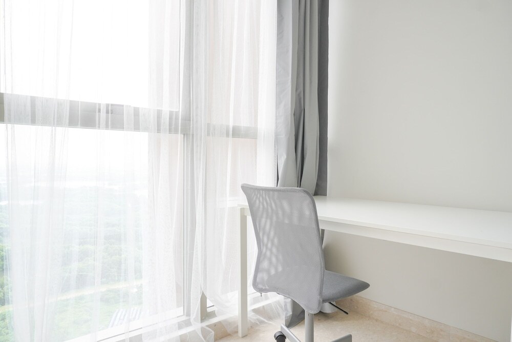 Джакарта: Nice And Homey 1Br At Gold Coast Apartment