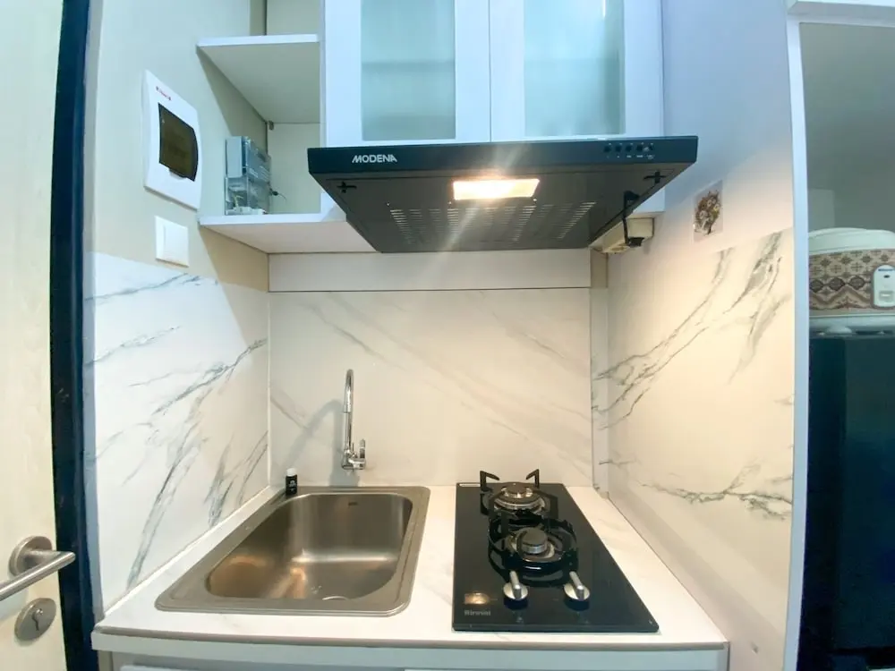 Бекаси: Minimalist Studio At 12Th Floor Grand Kamala Lagoon Apartment