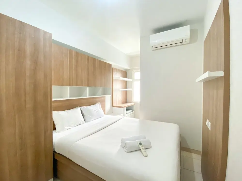 Бекаси: Well Designed And Homey 2Br At Springlake Summarecon Bekasi Apartment