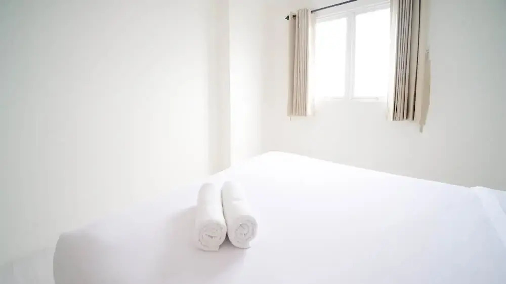 Сурабая: Best Choice And Tidy 2Br At Puncak Dharmahusada Apartment