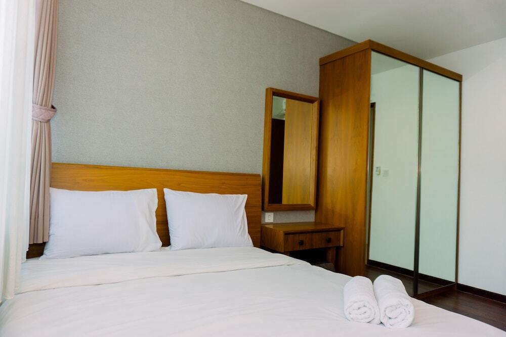 Джакарта: Spacious 3BR Apartment At 8th Floor Veranda Residence Puri
