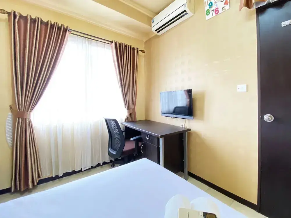 Чимахи: Great Choice 2Br At The Edge Bandung Apartment