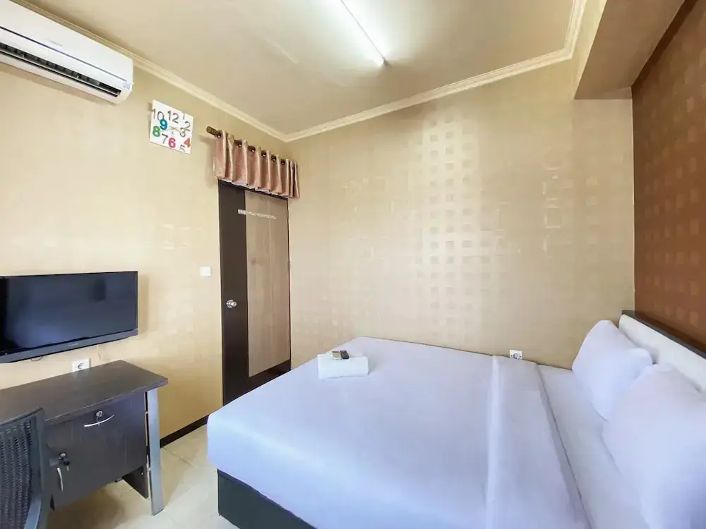 Чимахи: Great Choice 2Br At The Edge Bandung Apartment