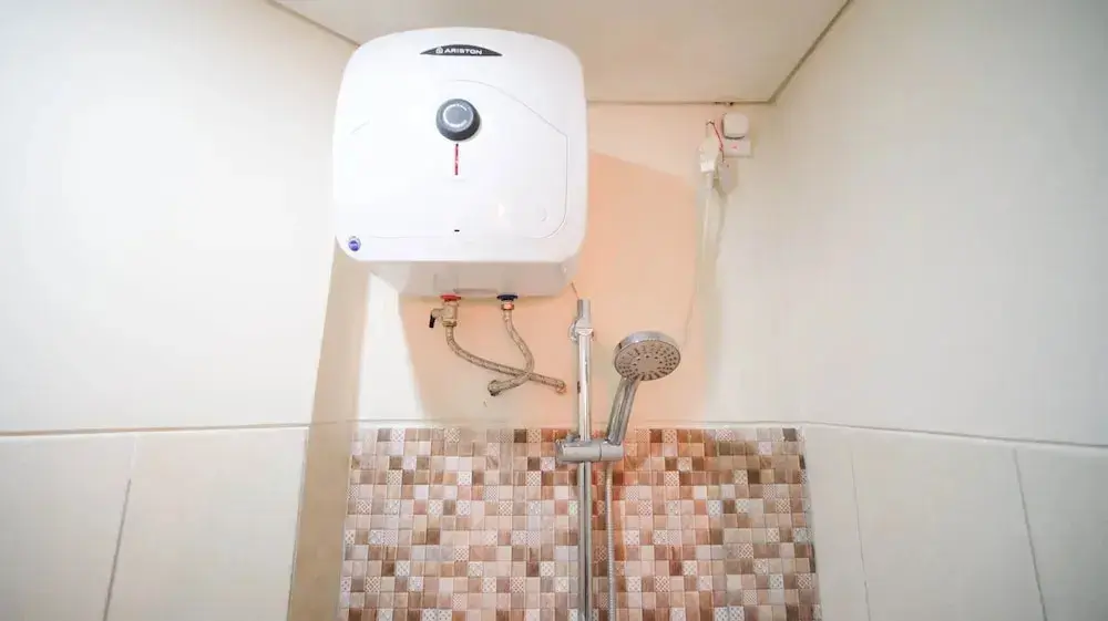 Сурабая: Minimalist And Beautiful 1Br With Extra Room At Pavilion Permata Apartment