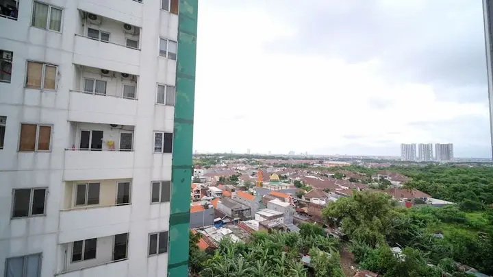 Сурабая: Minimalist And Beautiful 1Br With Extra Room At Pavilion Permata Apartment