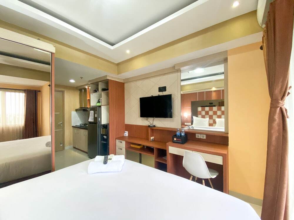 Чикаранг: Cozy Studio Room At Oasis Cikarang Apartment