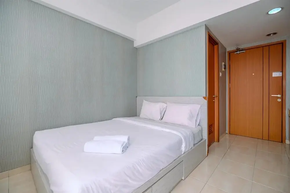 Депок: Comfy Studio Apartment At Margonda Residence 3