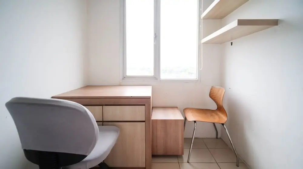 Сурабая: Cozy Living Studio At Pavilion Permata Apartment