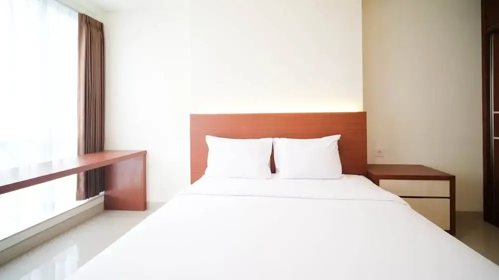 Сурабая: Best Location And Comfy 1Br At Praxis Apartment