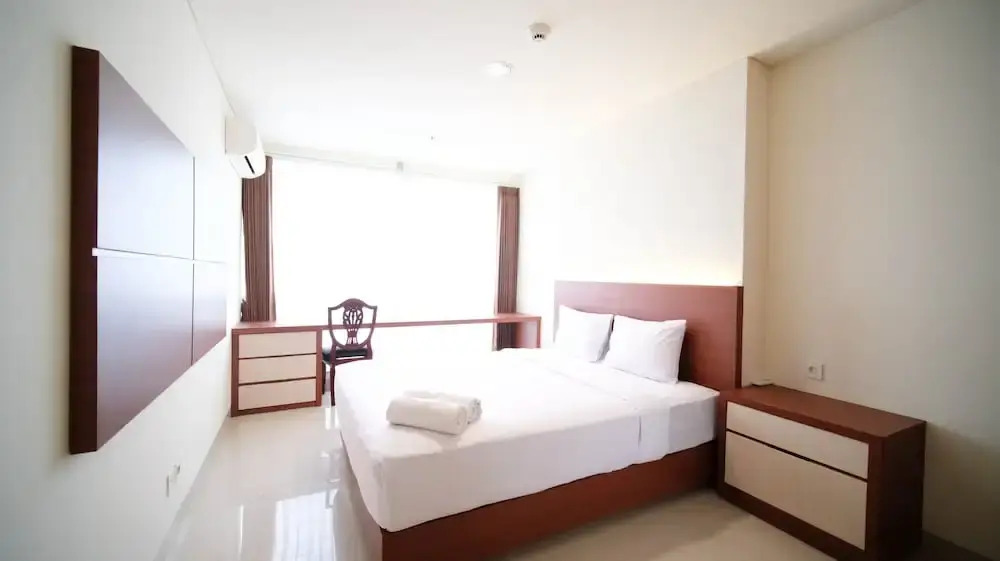 Сурабая: Best Location And Comfy 1Br At Praxis Apartment