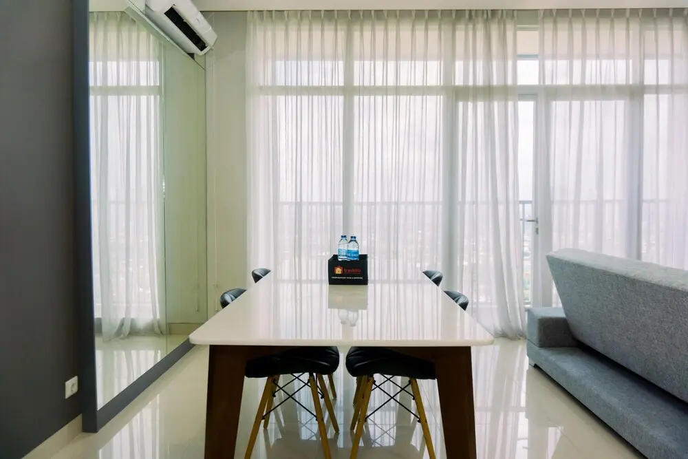 Джакарта: Spacious And Elegant 3Br At Ciputra International Apartment