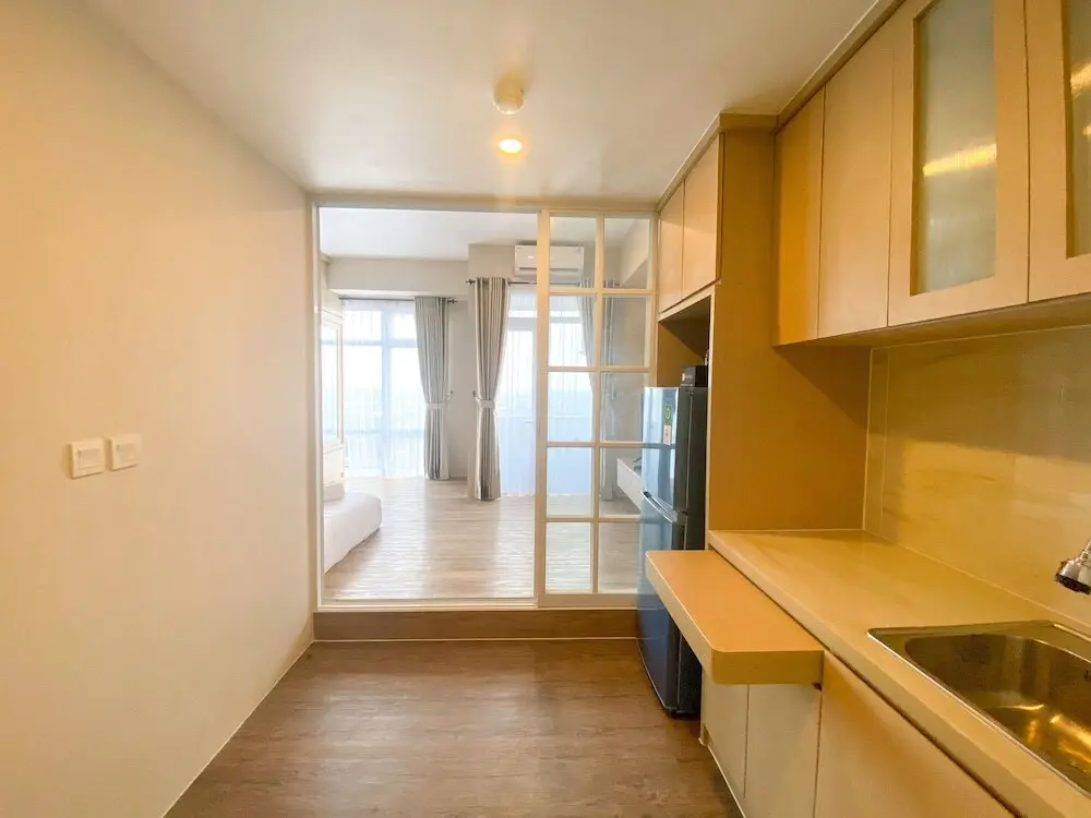 Чикаранг: Cozy And Simple Big Studio Vasanta Innopark Apartment