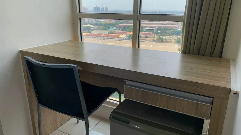 Джакарта: Cozy And Tidy Studio At Tifolia Apartment