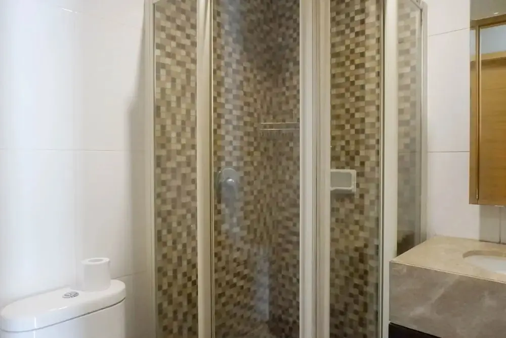 Сурабая: Vibrant Luxurious 2Br Apartment At Aryaduta Residence Connected To Cito Mall