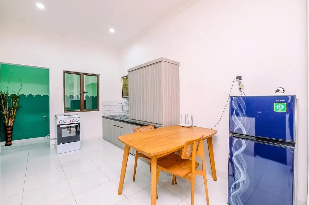 Джакарта: Brand New Studio For 2 Pax At Banyo Raya A25 Guesthouse