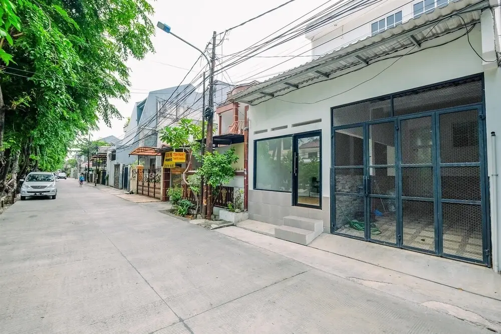 Джакарта: Brand New Studio For 2 Pax At Banyo Raya A25 Guesthouse
