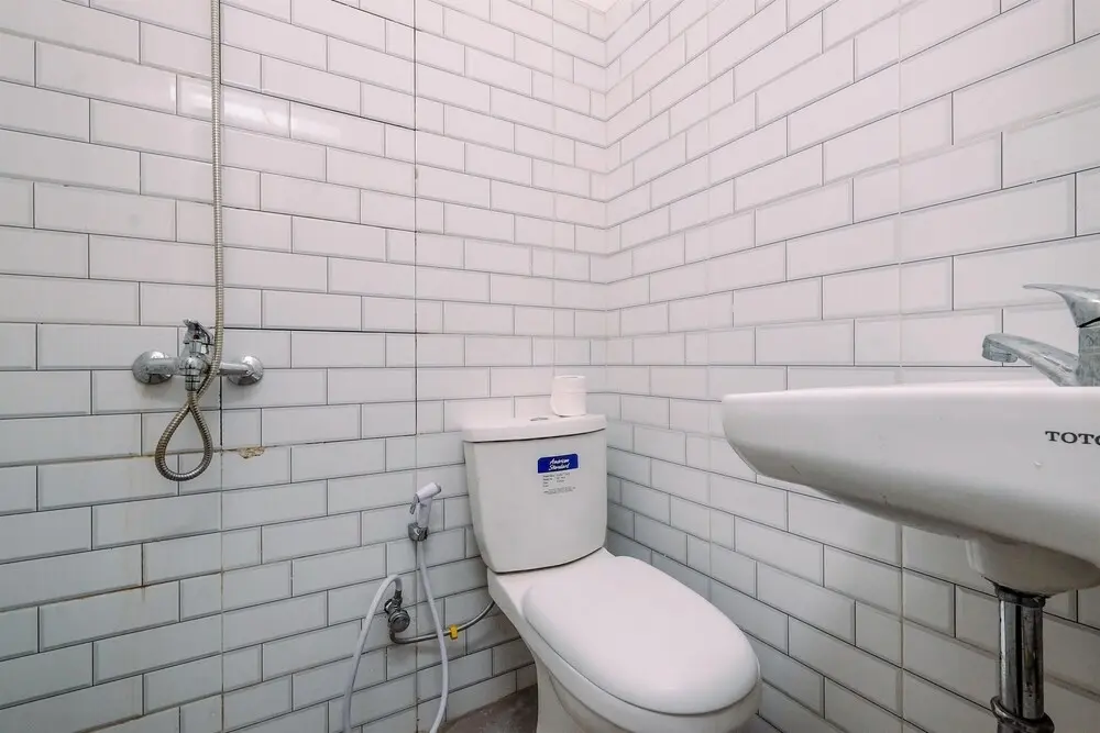 Джакарта: Cozy Studio For 1 Pax At Banyo Raya A25 Guesthouse