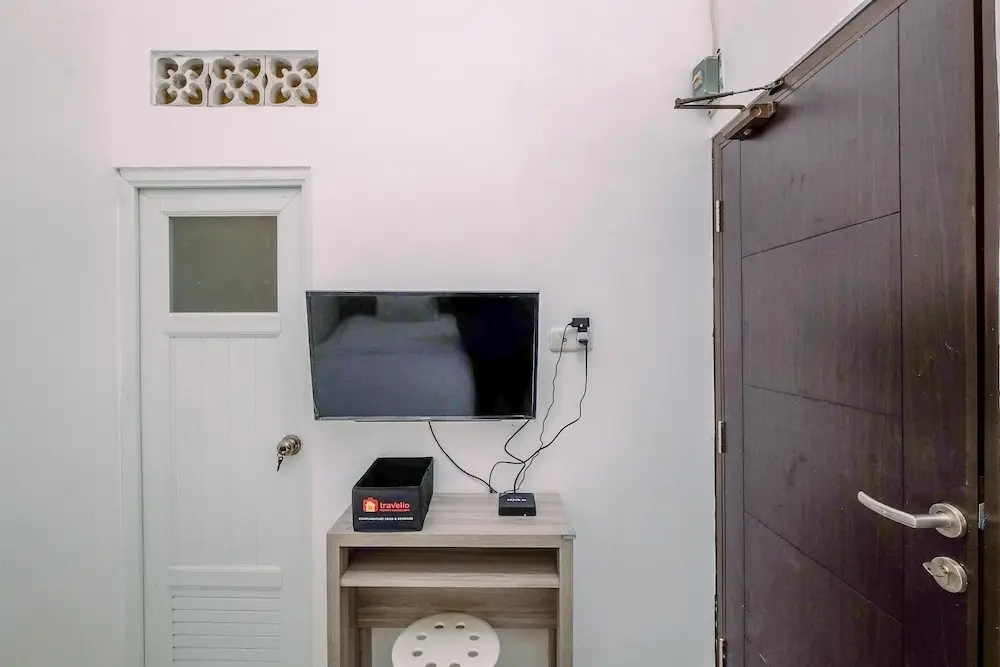 Compact Studio For 1 Pax At Banyo Raya A25 Guesthouse — фото 1